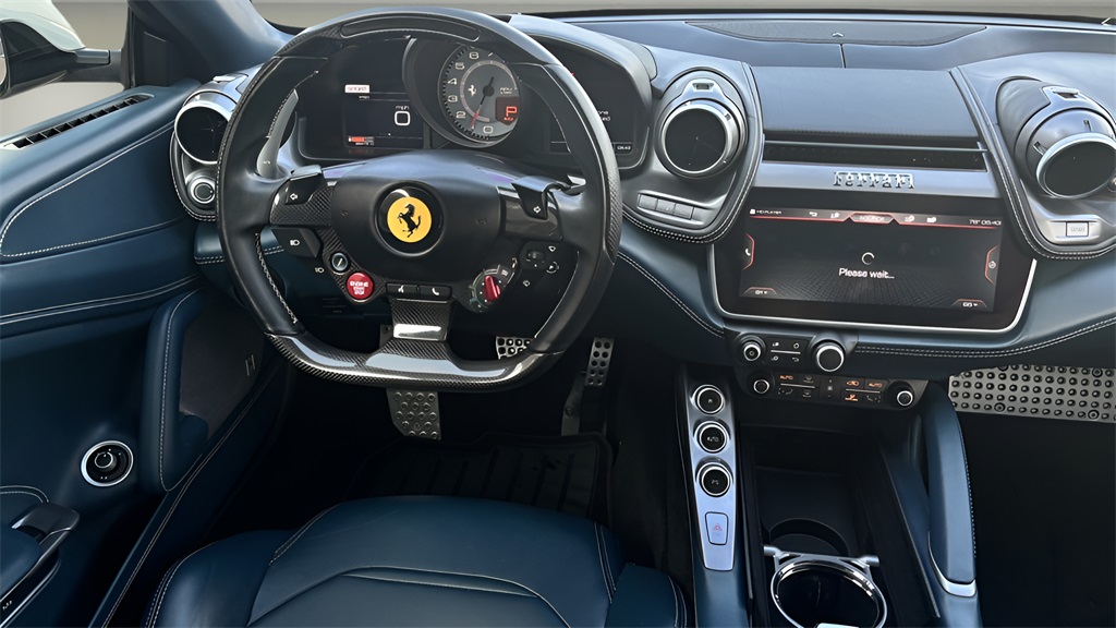 2017 Ferrari GTC4Lusso photo 14
