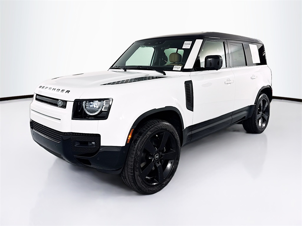 2025 Land Rover Defender V8's photo