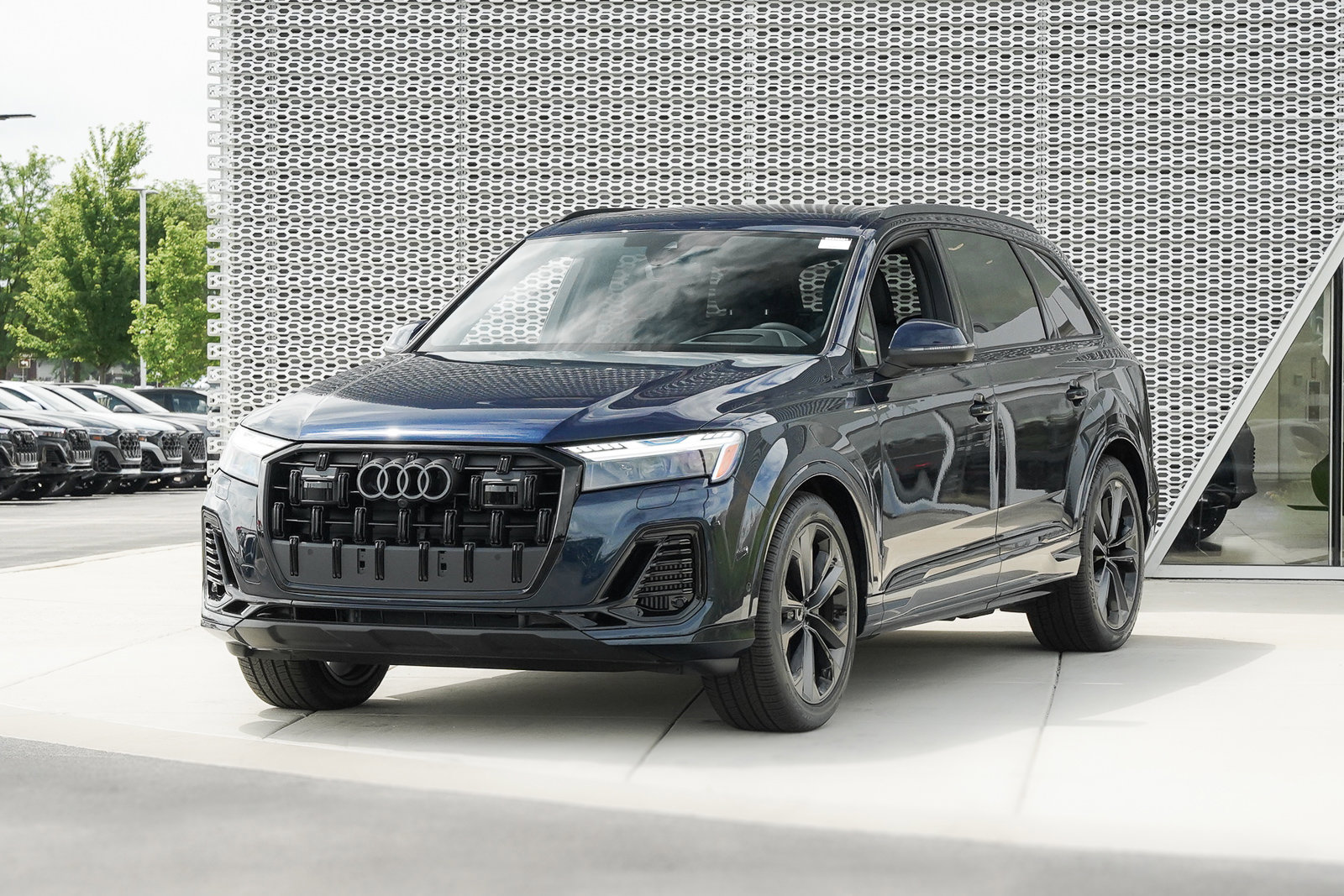 2025 Audi Q7 Prestige photo 4