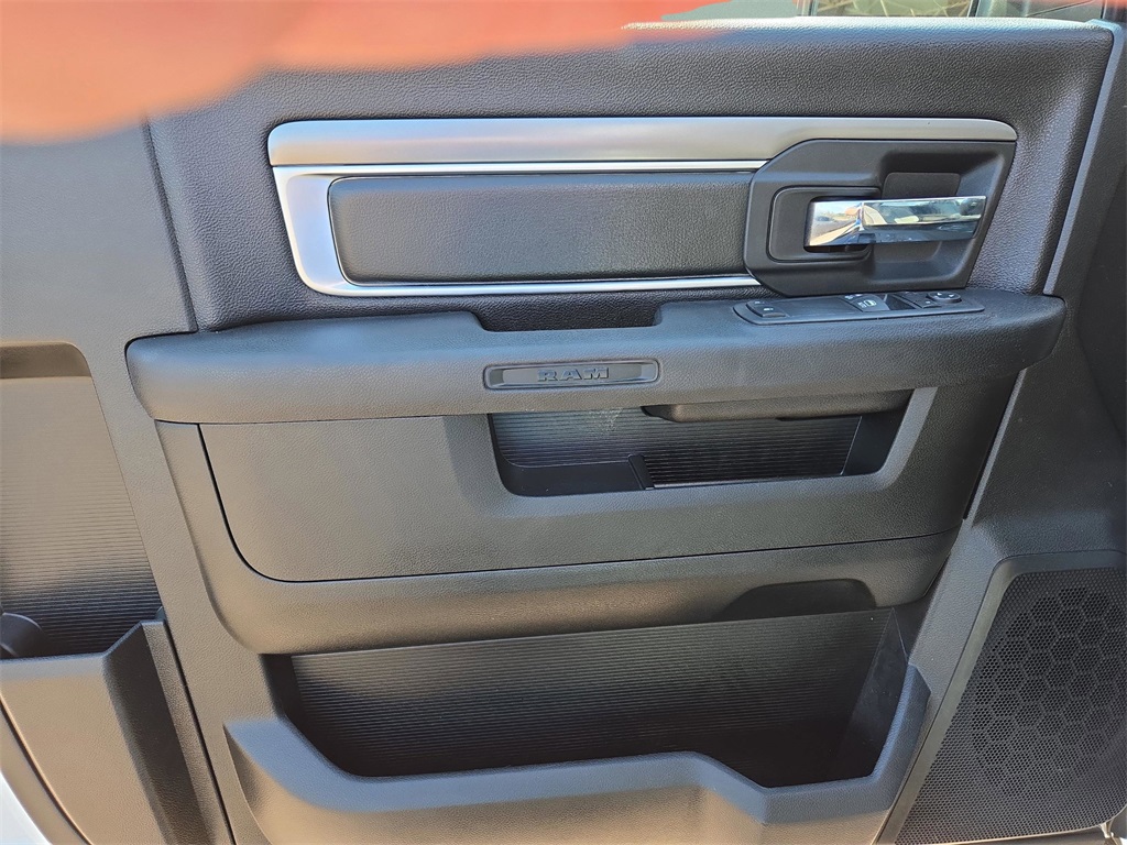 2022 Ram 1500 Classic Tradesman photo 16