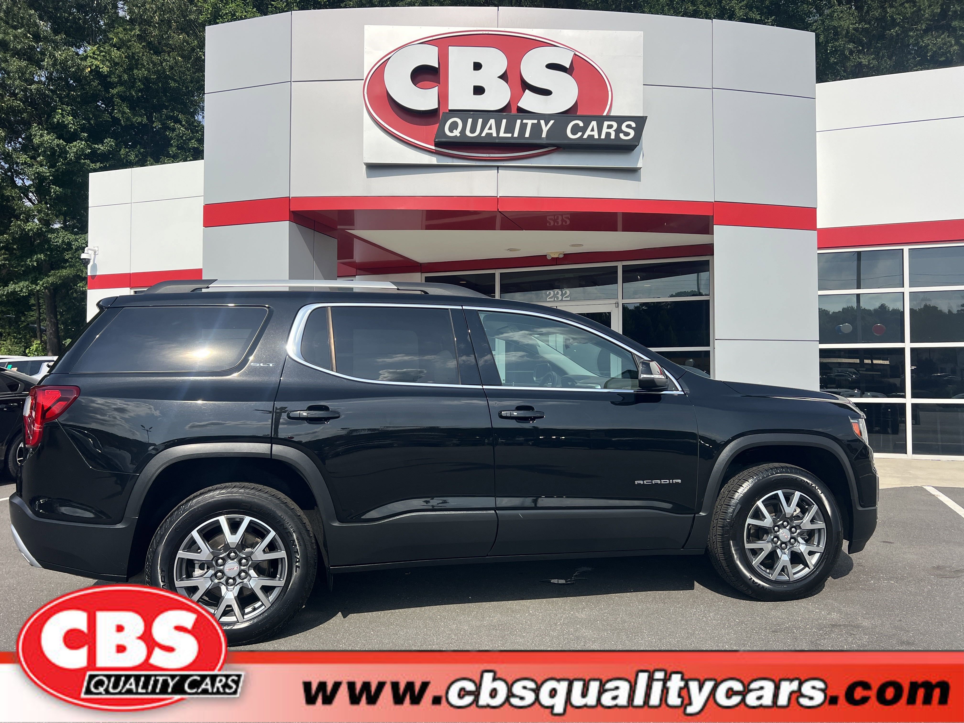 2023 GMC Acadia SLT's photo