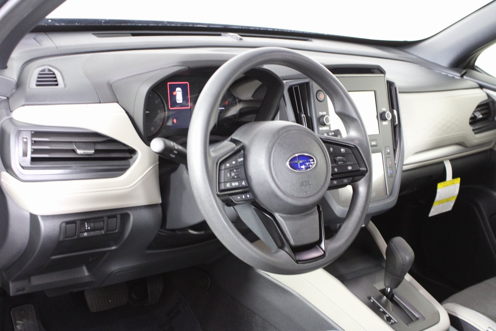 2025 Subaru Forester Base photo 8