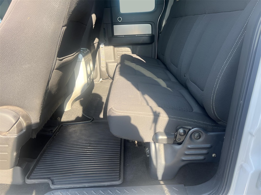 2014 Ford F-150 FX4 photo 31