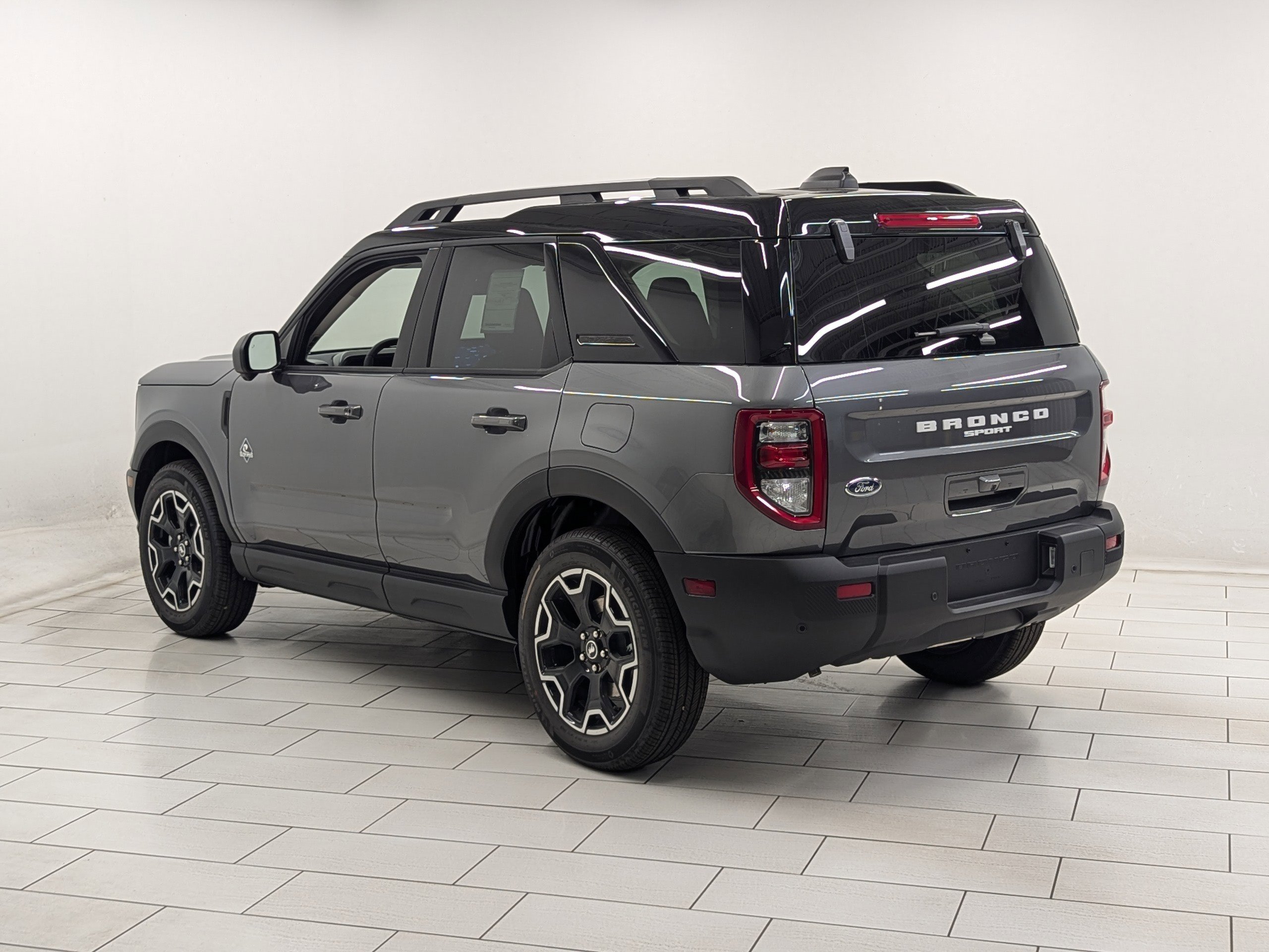 2025 Ford Bronco Sport Outer Banks photo 4