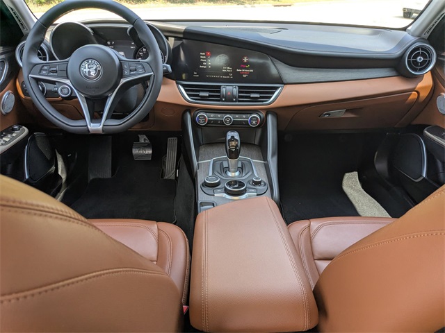 2019 Alfa Romeo Giulia Ti photo 19