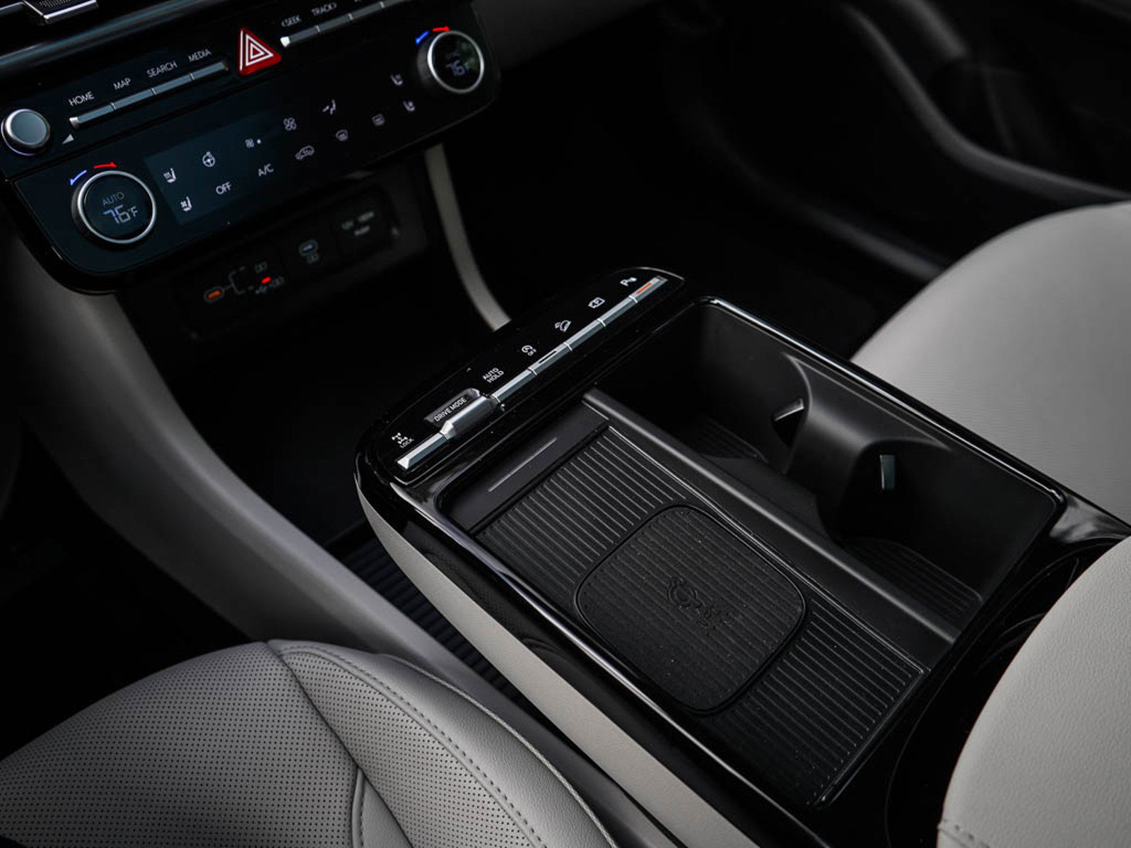 2025 Hyundai Tucson Limited photo 26