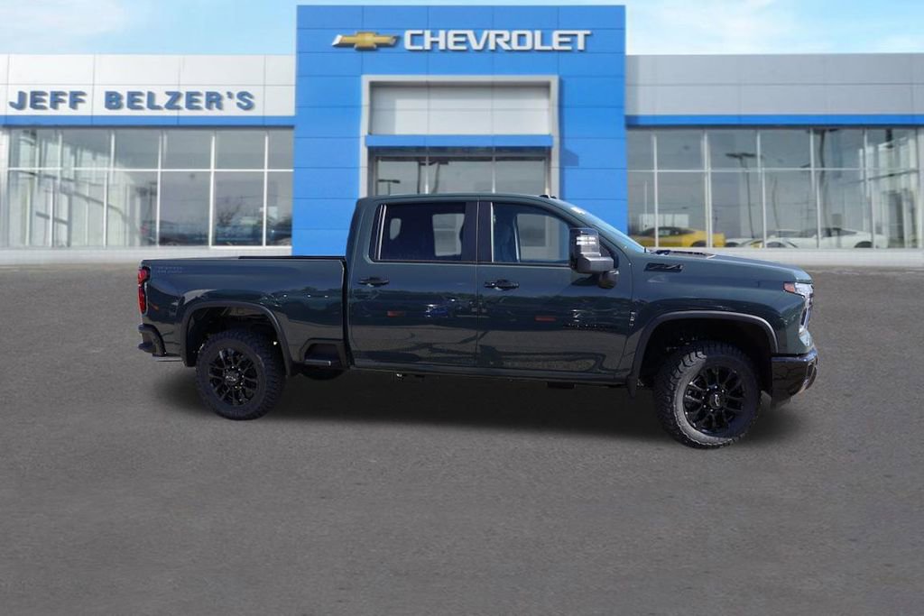 2026 Chevrolet Silverado 2500HD LT photo 2