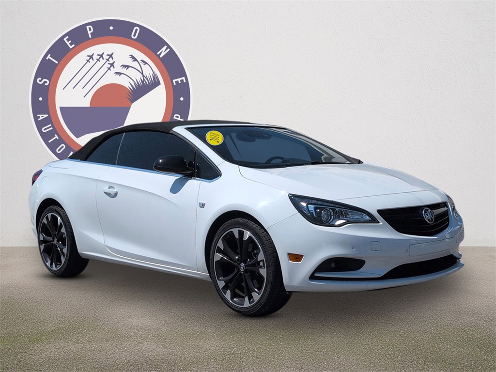 2018 Buick Cascada photo 2