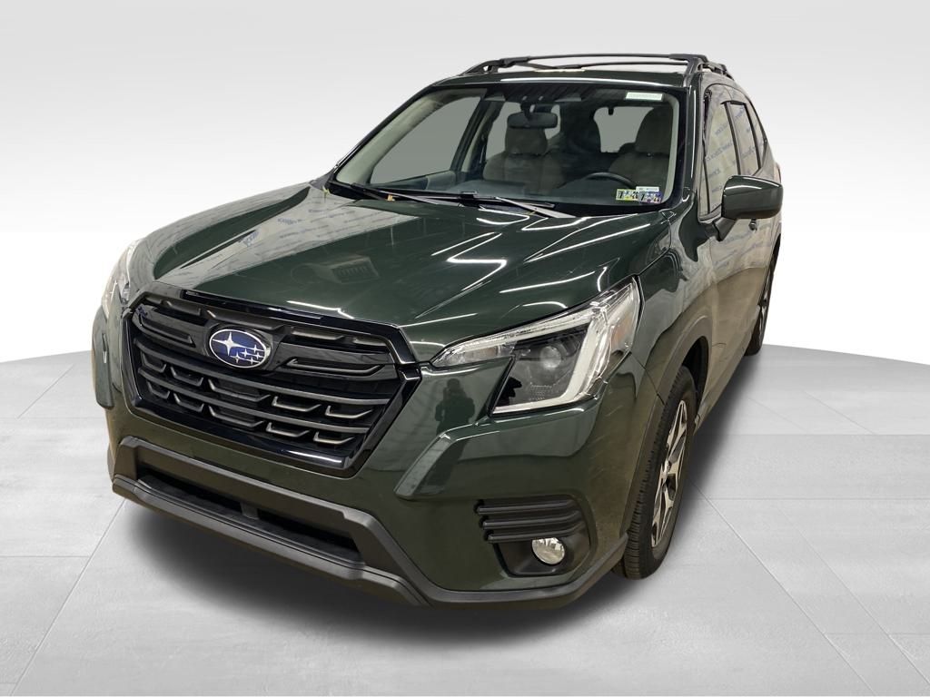 2023 Subaru Forester Premium photo 2