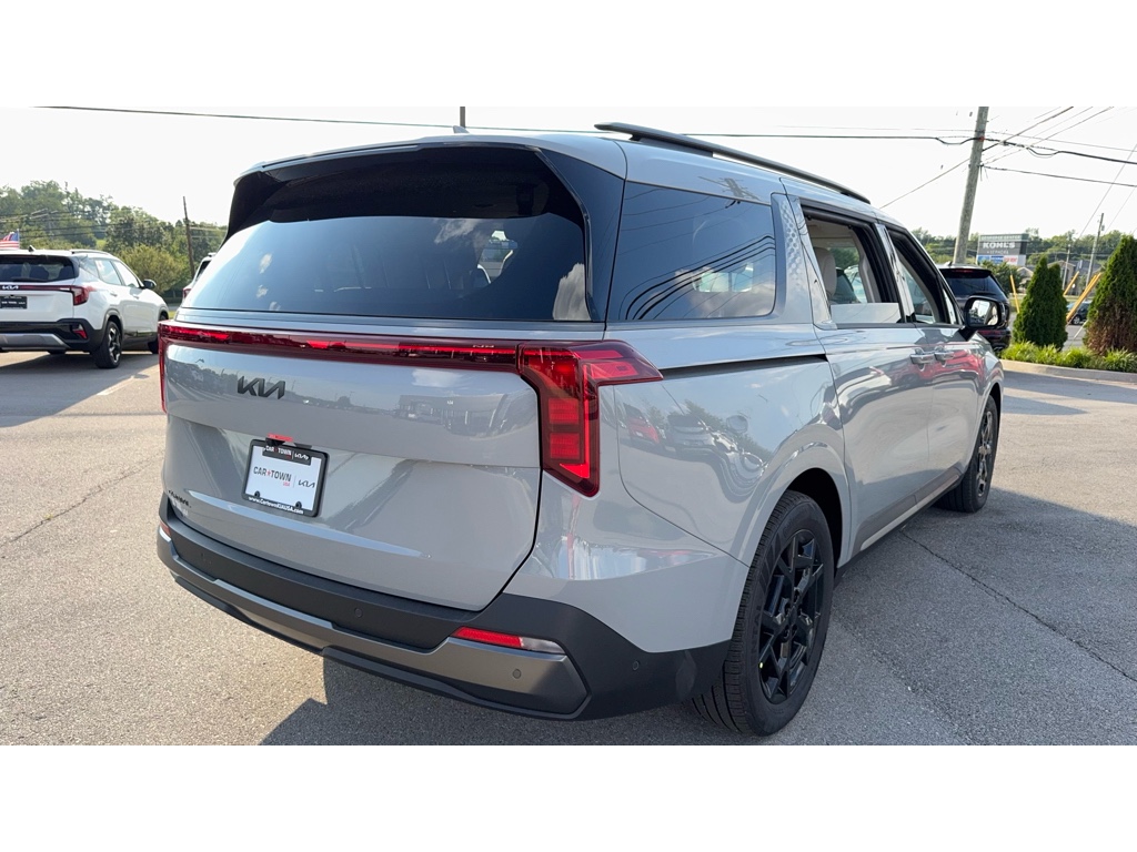 2026 Kia Carnival SX Prestige photo 2