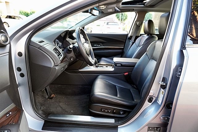 Used 2017 Silver Acura Teknology Pkg image 12