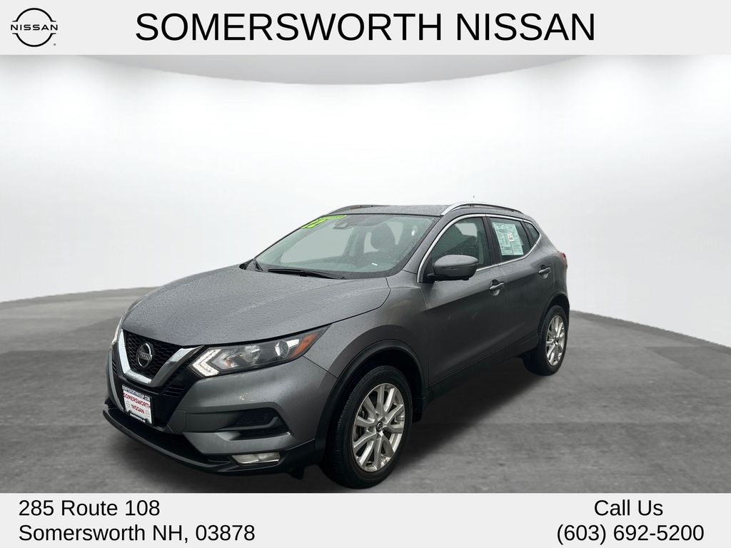 2022 Nissan Rogue Sport SV's photo