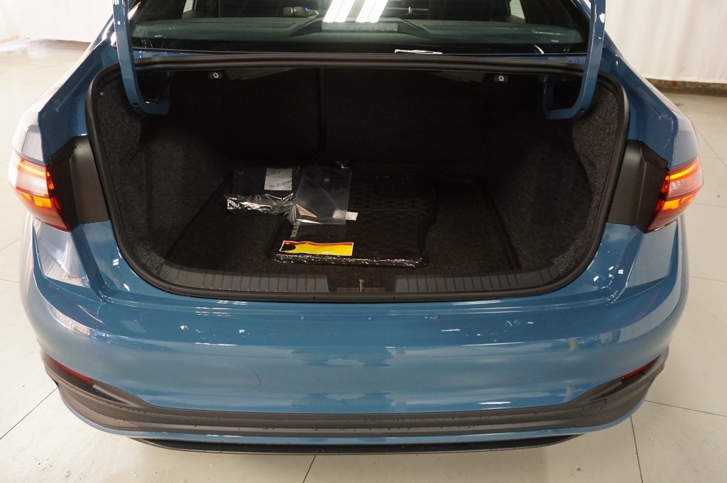 2025 Volkswagen Jetta 1.5T Sport photo 22