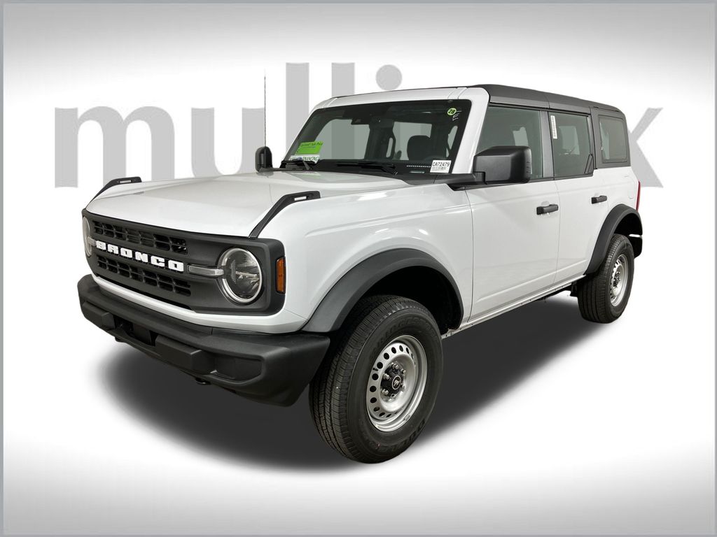 2025 Ford Bronco Base photo 9
