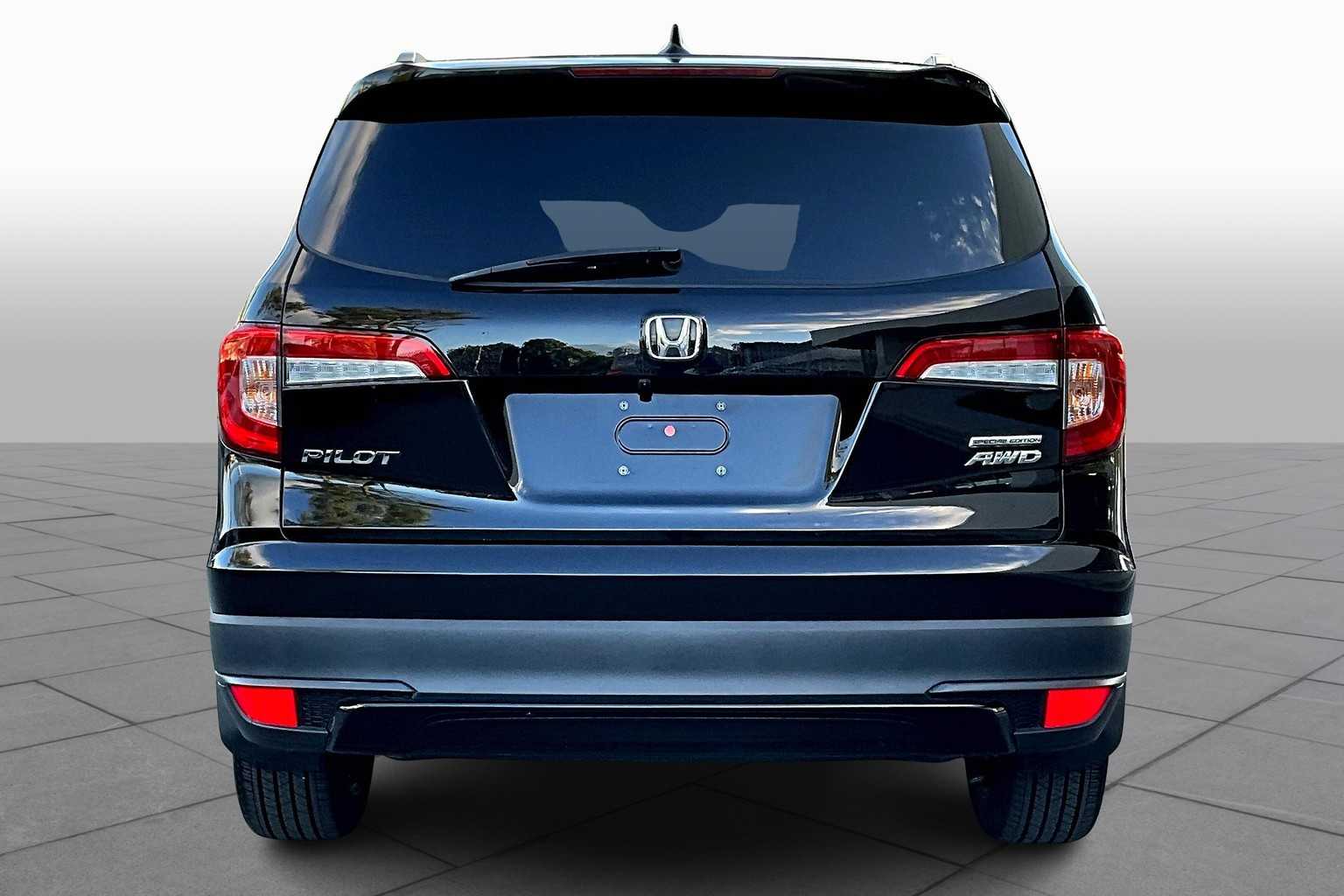 2022 Honda Pilot Special Edition photo 4