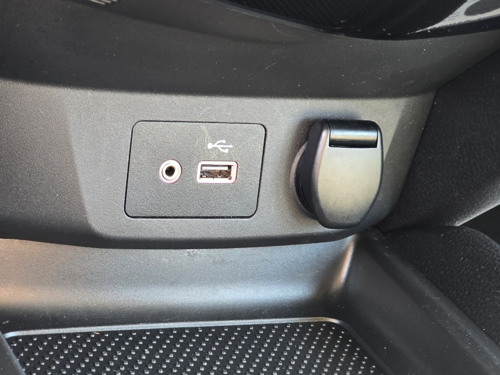 2021 Nissan Rogue Sport SV photo 16