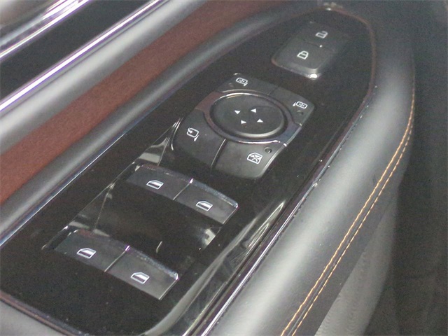 2024 Lincoln Navigator Black Label photo 24