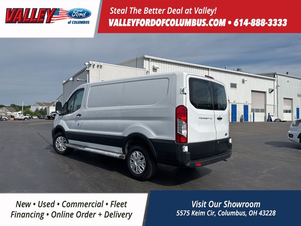 2023 Ford Transit photo 4