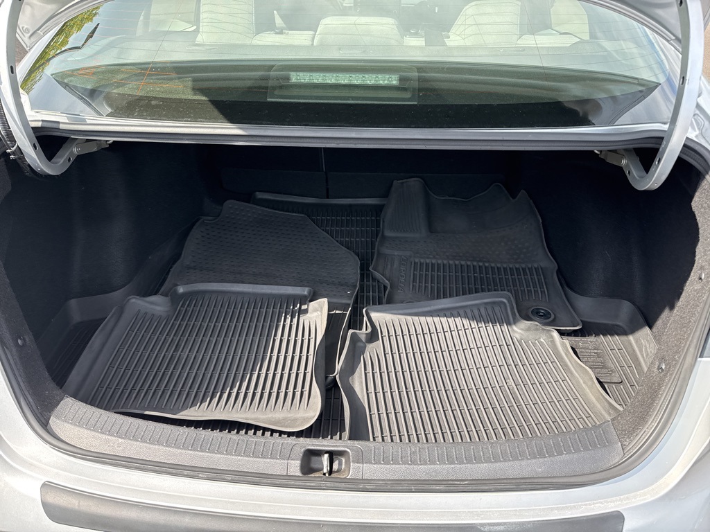 2022 Toyota Corolla SE photo 19