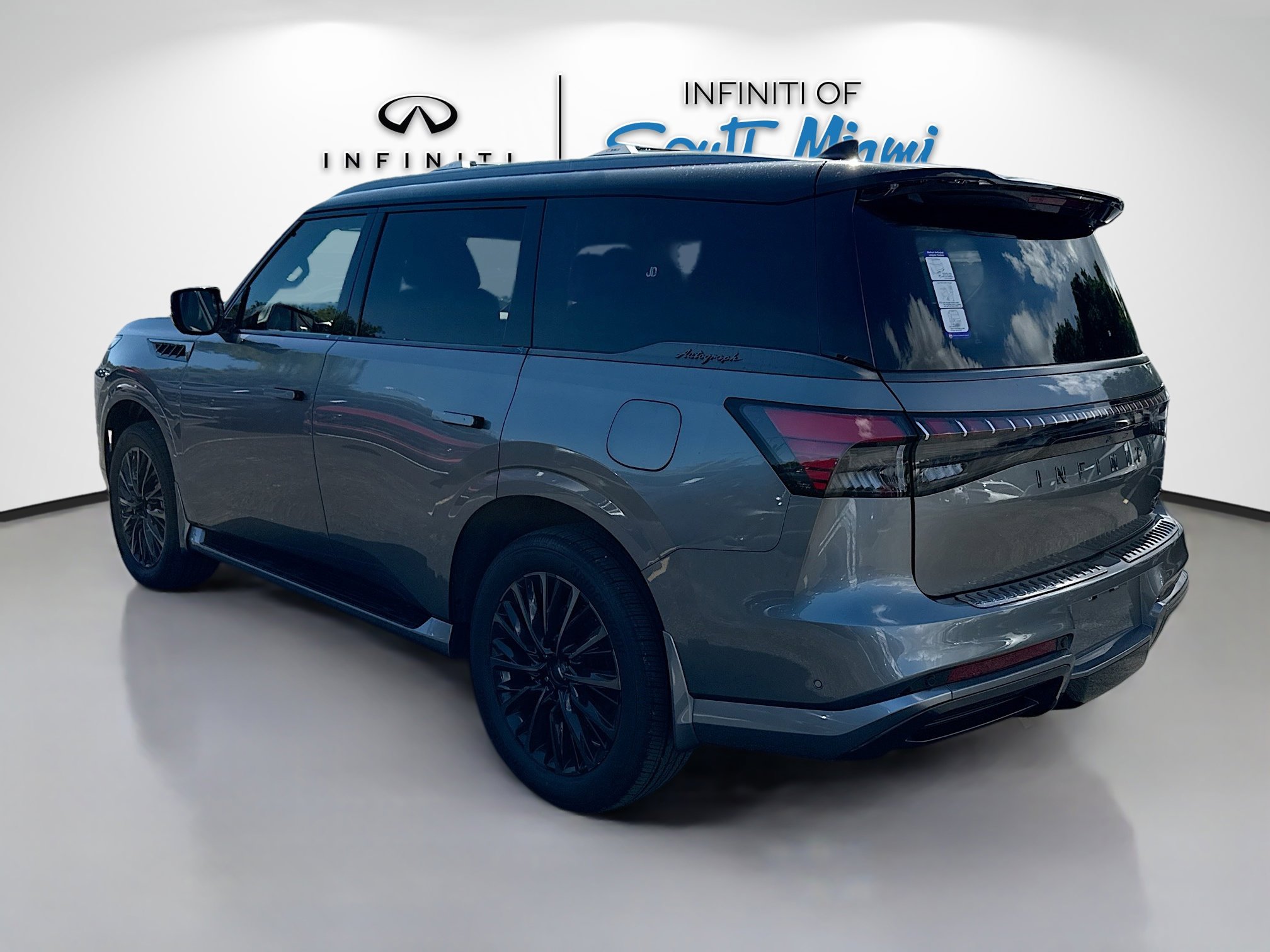 2026 Infiniti QX80 photo 4