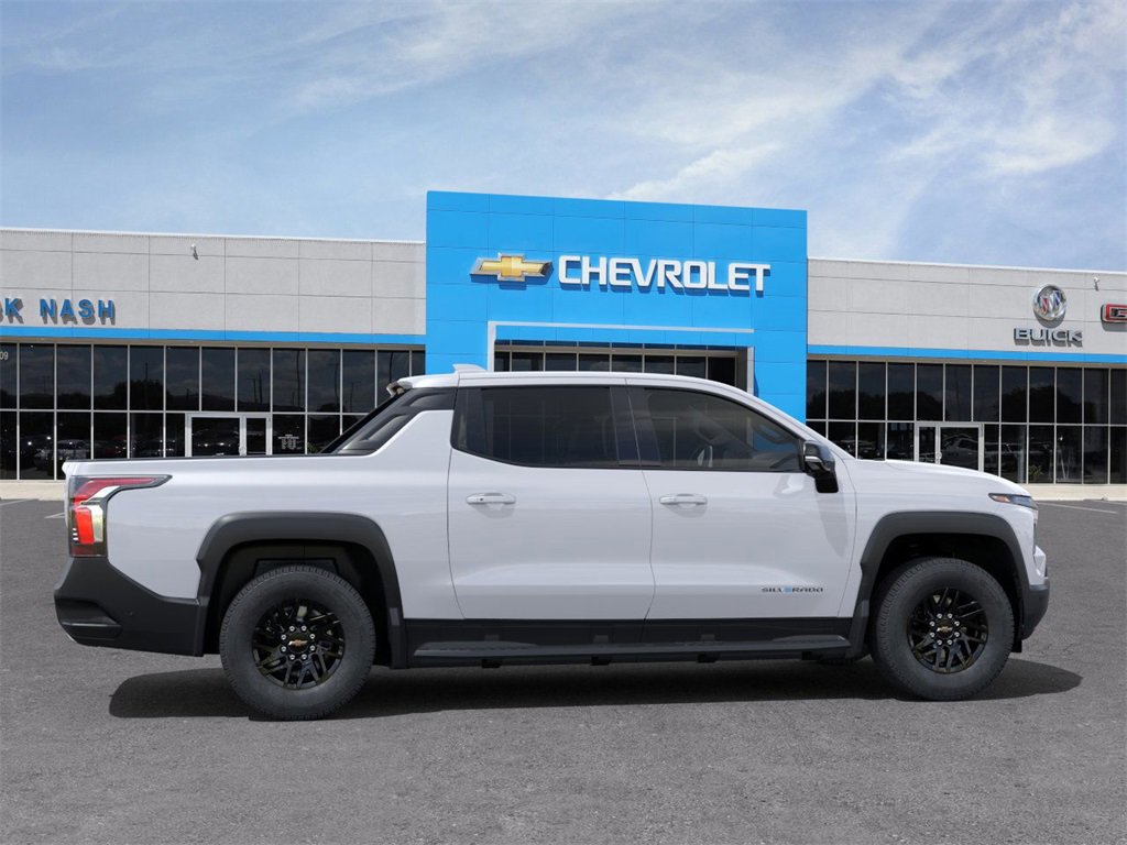 2025 Chevrolet Silverado EV LT photo 5