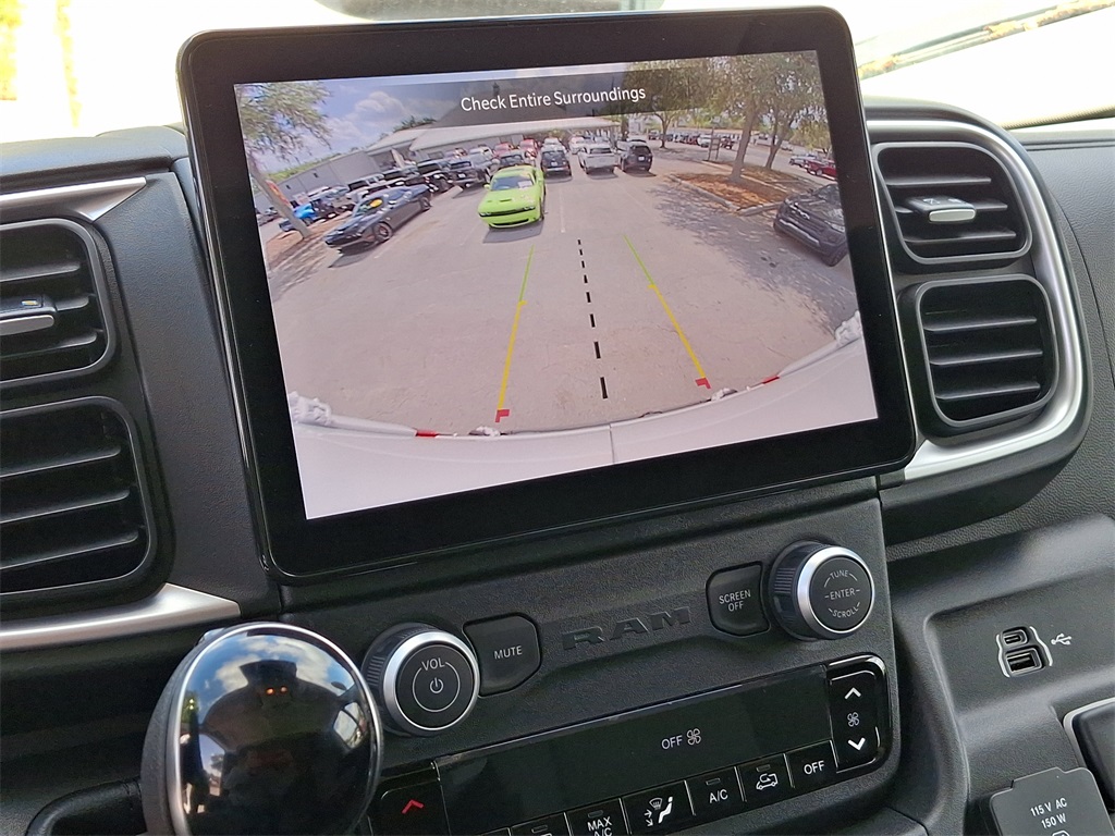 2025 Ram ProMaster 1500 SLT Cargo Van High Roof photo 18