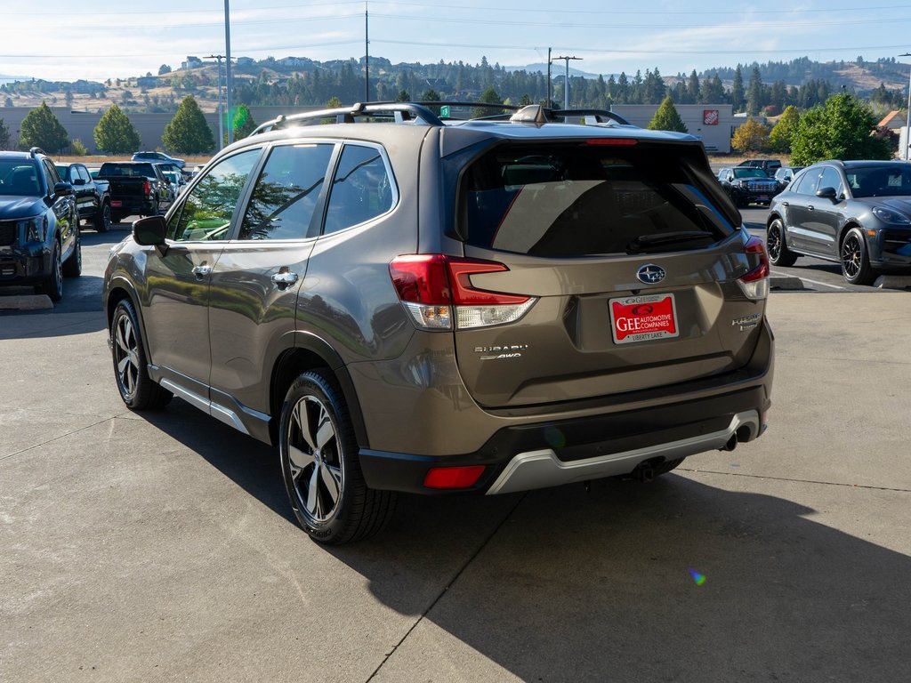 2019 Subaru Forester Touring photo 4