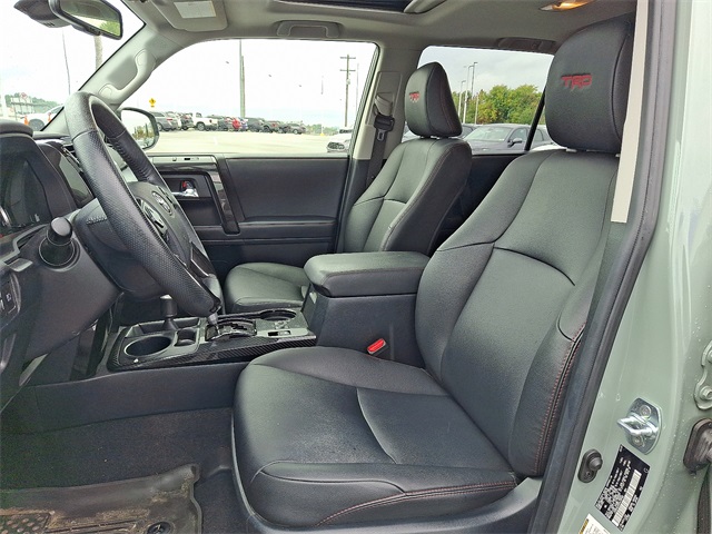 2023 Toyota 4Runner TRD Off-Road Premium photo 9