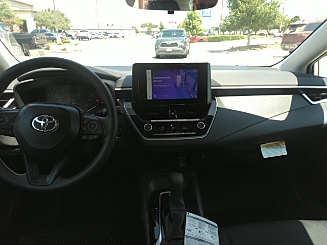 2025 Toyota Corolla LE photo 3