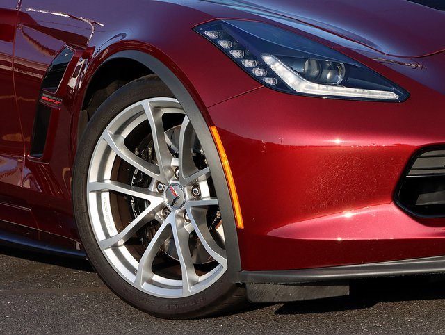 2019 Chevrolet Corvette Grand Sport 1LT photo 3