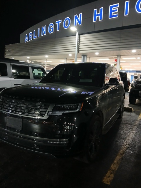 2023 Land Rover Range Rover SE's photo