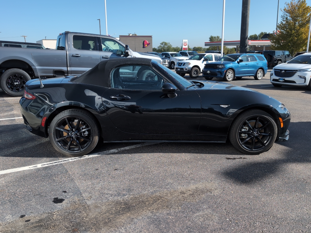 2021 Mazda MX-5 Miata Miata photo 3