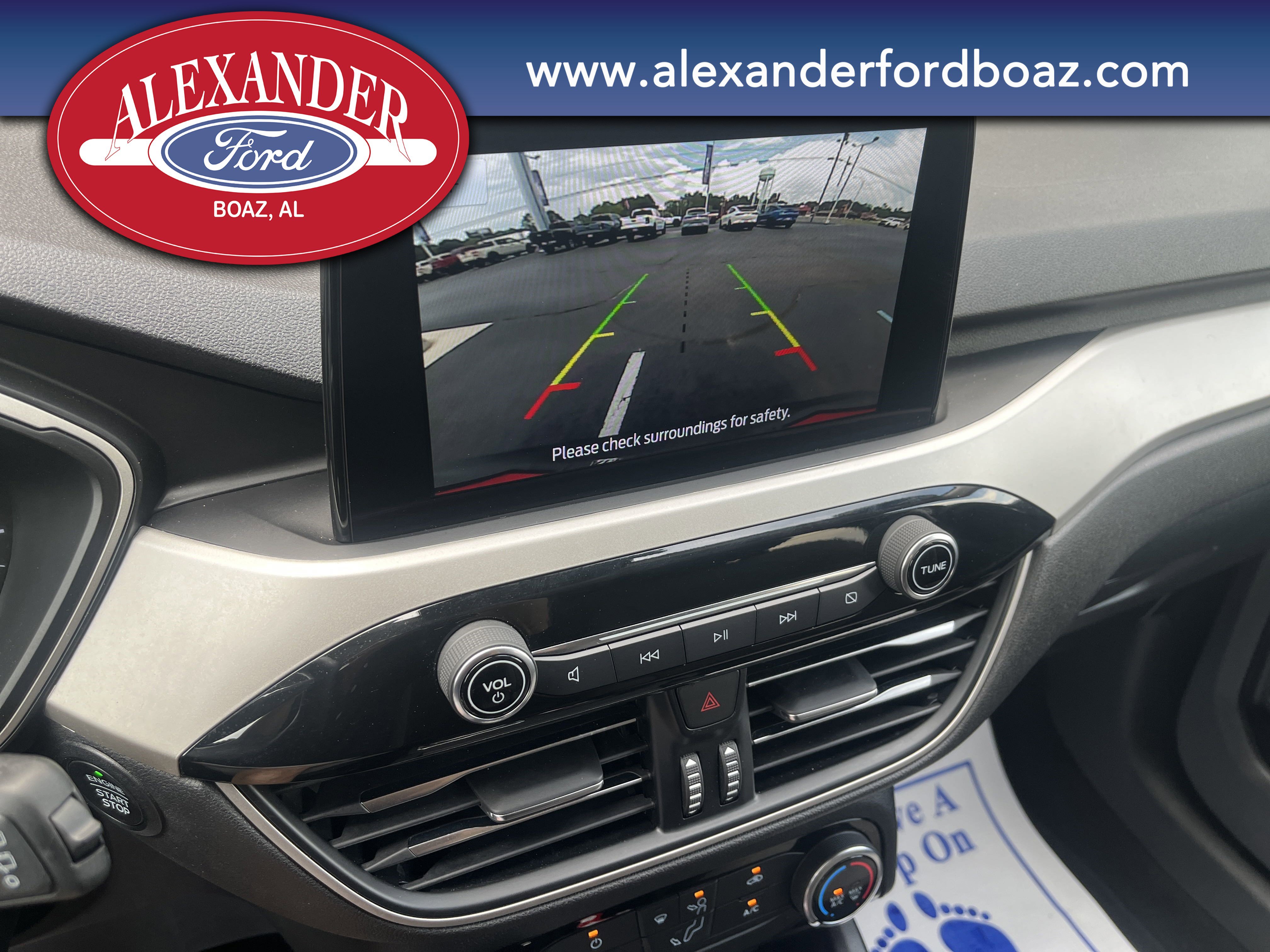 2021 Ford Escape SE photo 2