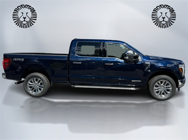2026 Ford F-350 Lariat photo 3