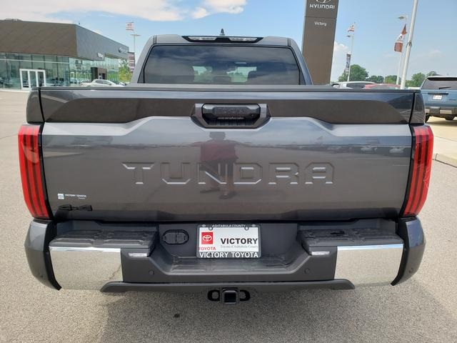 2025 Toyota Tundra SR5 CrewMax photo 6