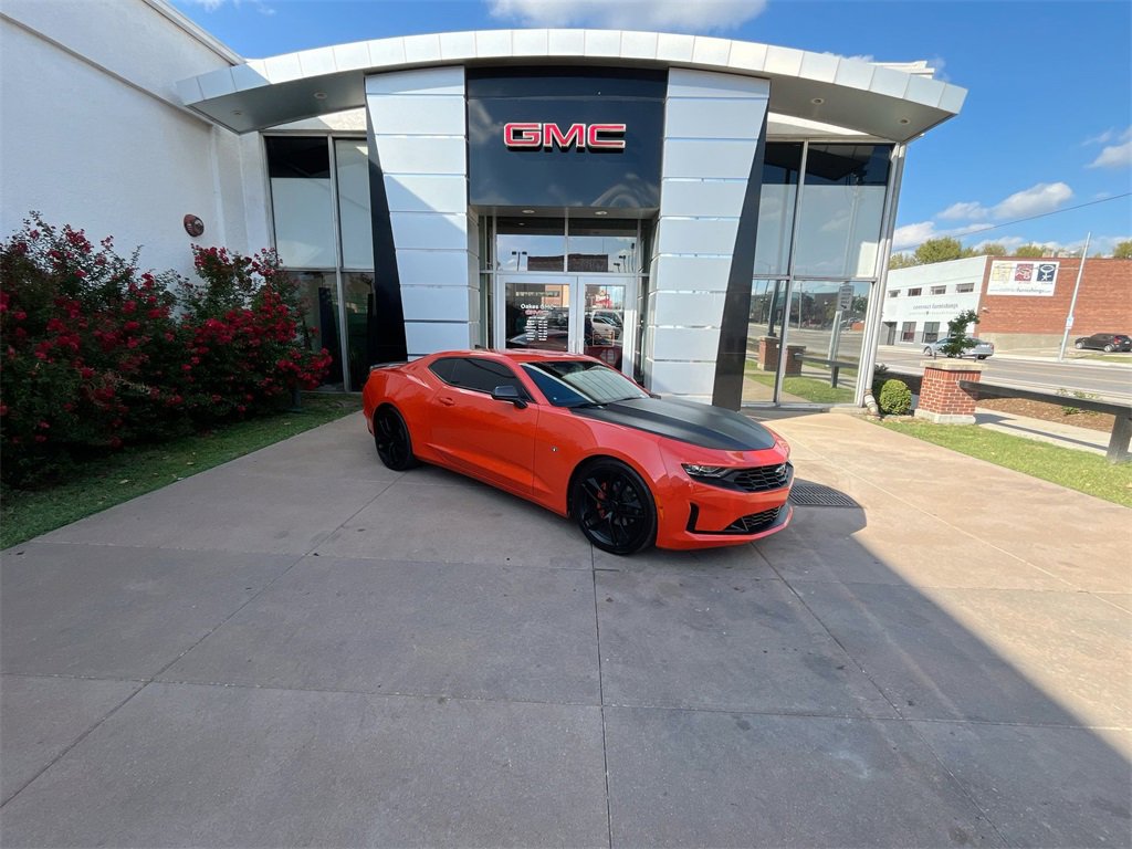 2021 Chevrolet Camaro 1LT's photo