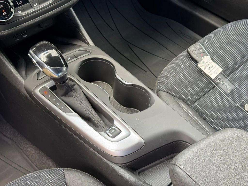 2025 Buick Envista Preferred photo 28