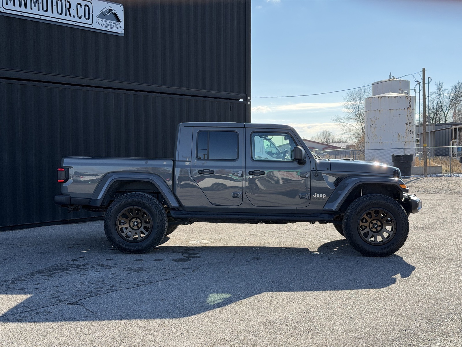 2020 Jeep Gladiator Overland photo 4