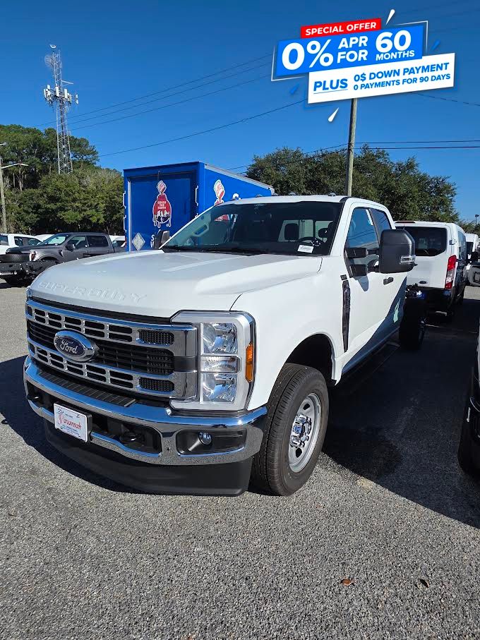 2025 Ford F-350 Super Duty Chassis Cab XL's photo