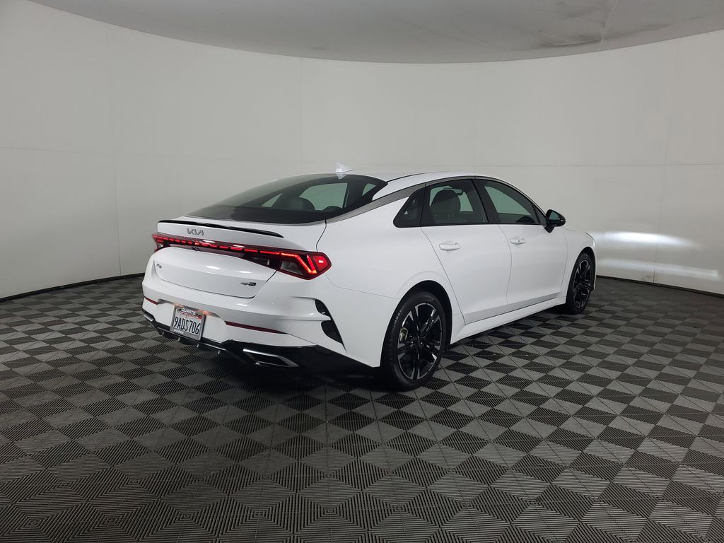 2022 Kia K5 GT-Line photo 4