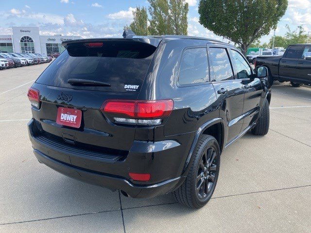 2020 Jeep Grand Cherokee Altitude photo 4