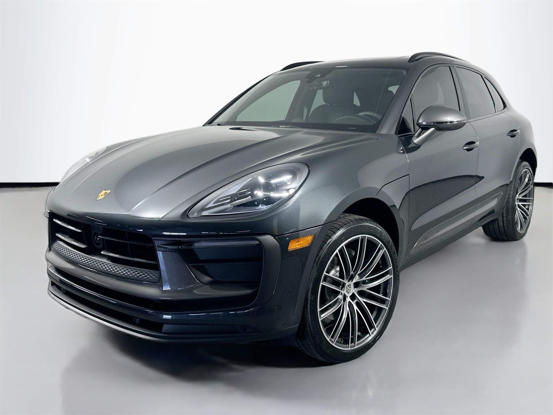 2025 Porsche Macan T