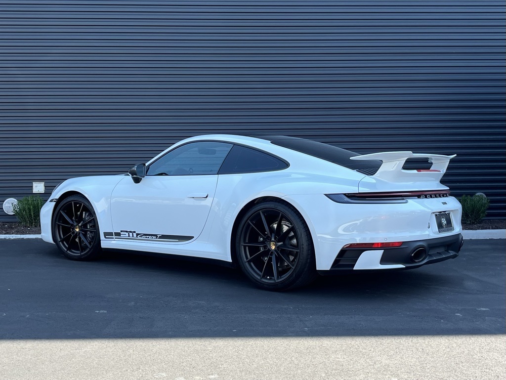 2024 Porsche 911 T photo 3