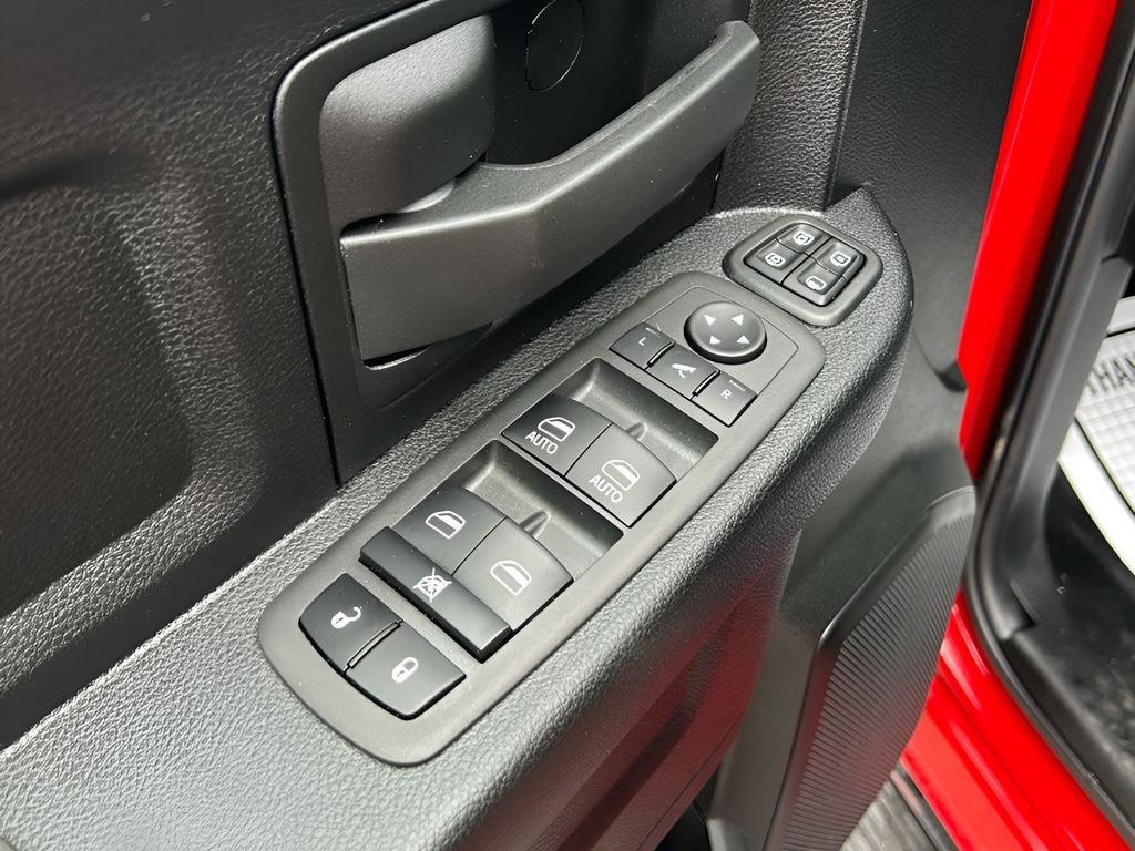 2024 Ram 2500 Tradesman photo 22