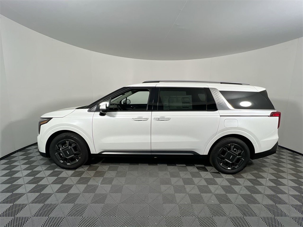2026 Kia Carnival SX photo 3