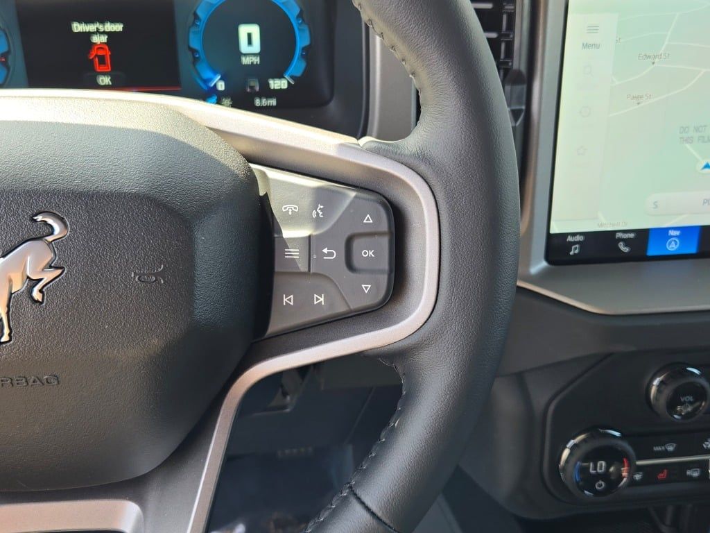 2025 Ford Bronco Outer Banks photo 27