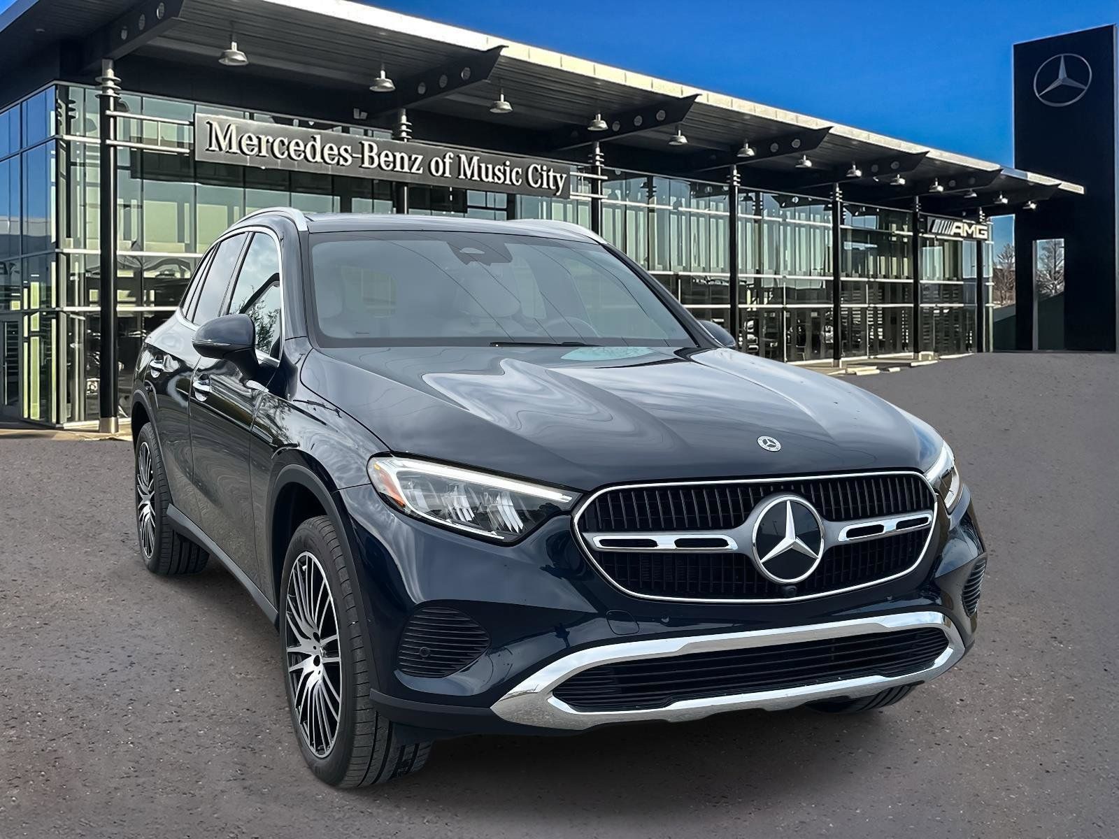 2024 Mercedes-Benz GLC GLC300's photo