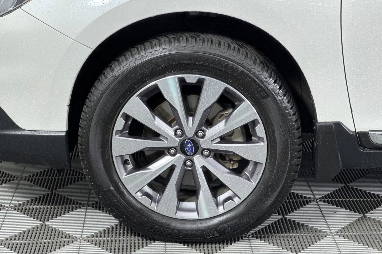 2017 Subaru Outback 3.6R photo 27