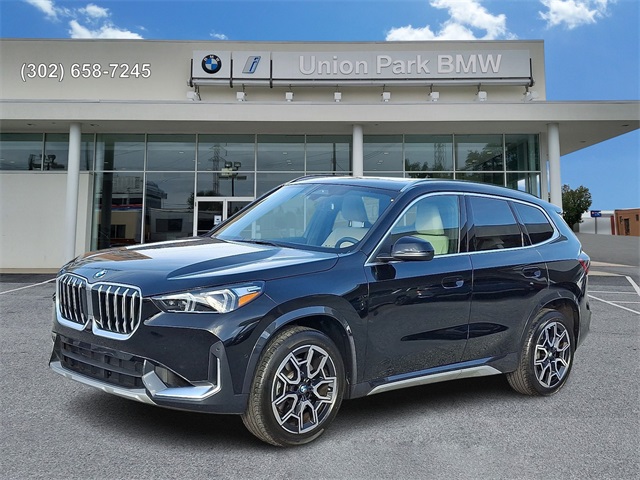2025 BMW X1 28i's photo