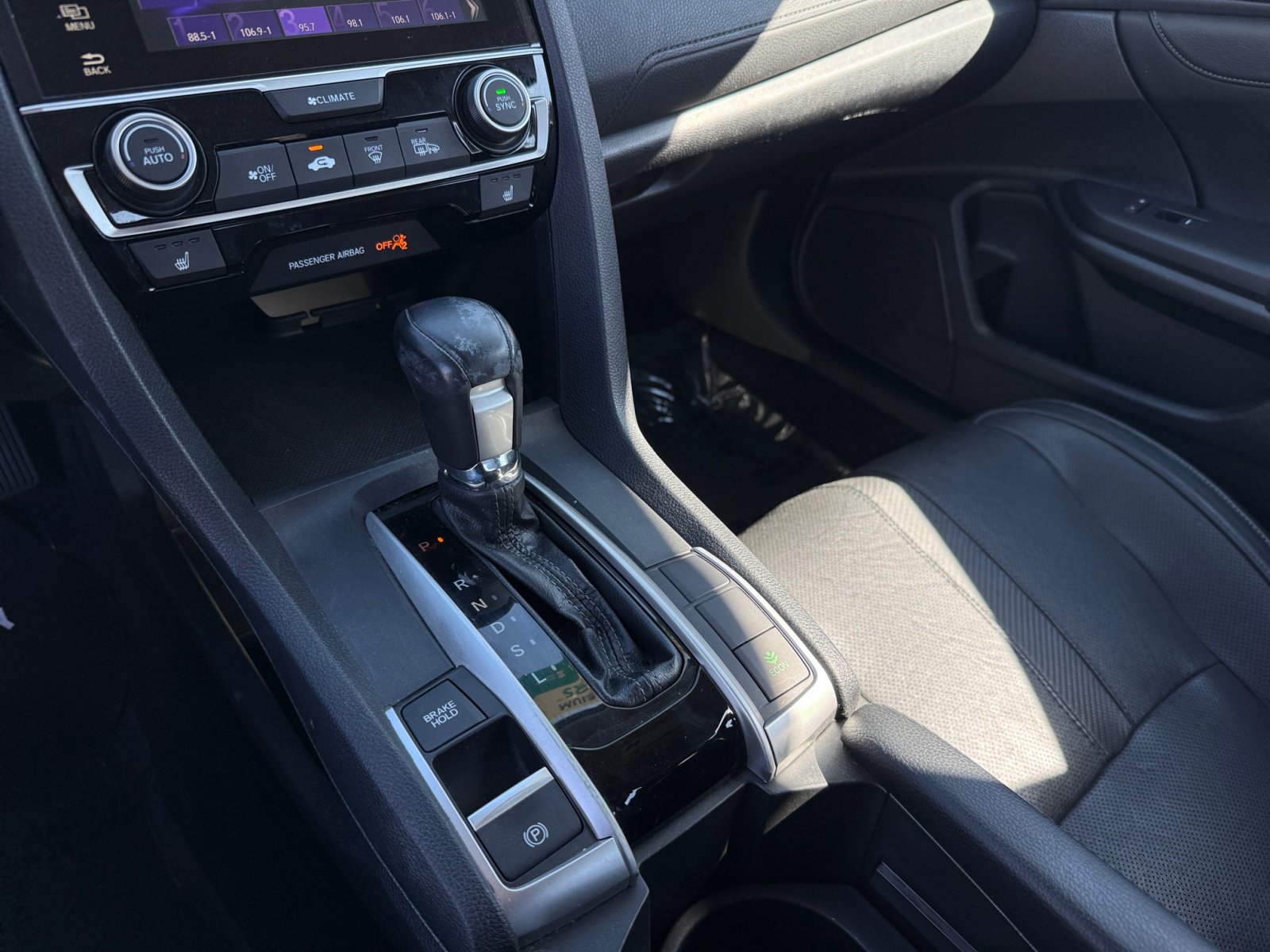 2018 Honda Civic EX-L photo 13